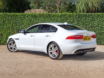 Used Jaguar XE 2016 for sale - 75278121: Photo