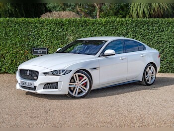 Used Jaguar XE 2016 for sale - 75278121: Photo