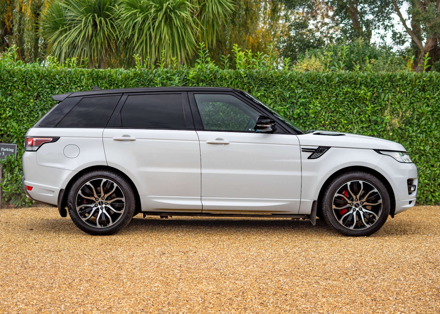 Used Land Rover Range Rover Sport 2015 for sale - 76481423: Photo 11