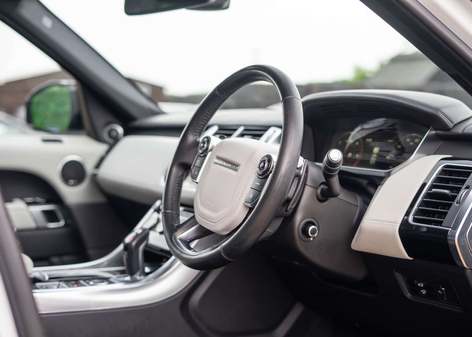 Used Land Rover Range Rover Sport 2015 for sale - 76481423: Photo 3