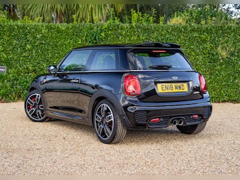 Used MINI Hatch 2018 for sale - 76946103: Photo