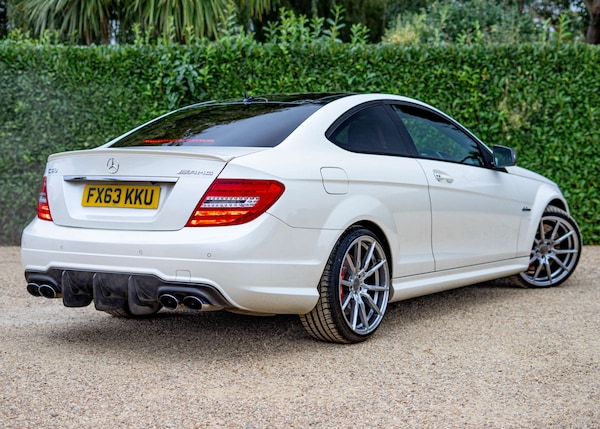 Used Mercedes-Benz C Class 2013 for sale - 76281751: Photo 2