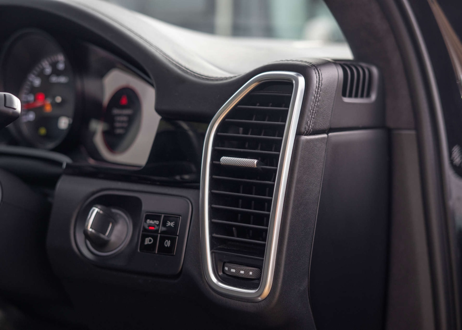 Used Porsche Cayenne 2018 for sale - 76527113: Photo 19