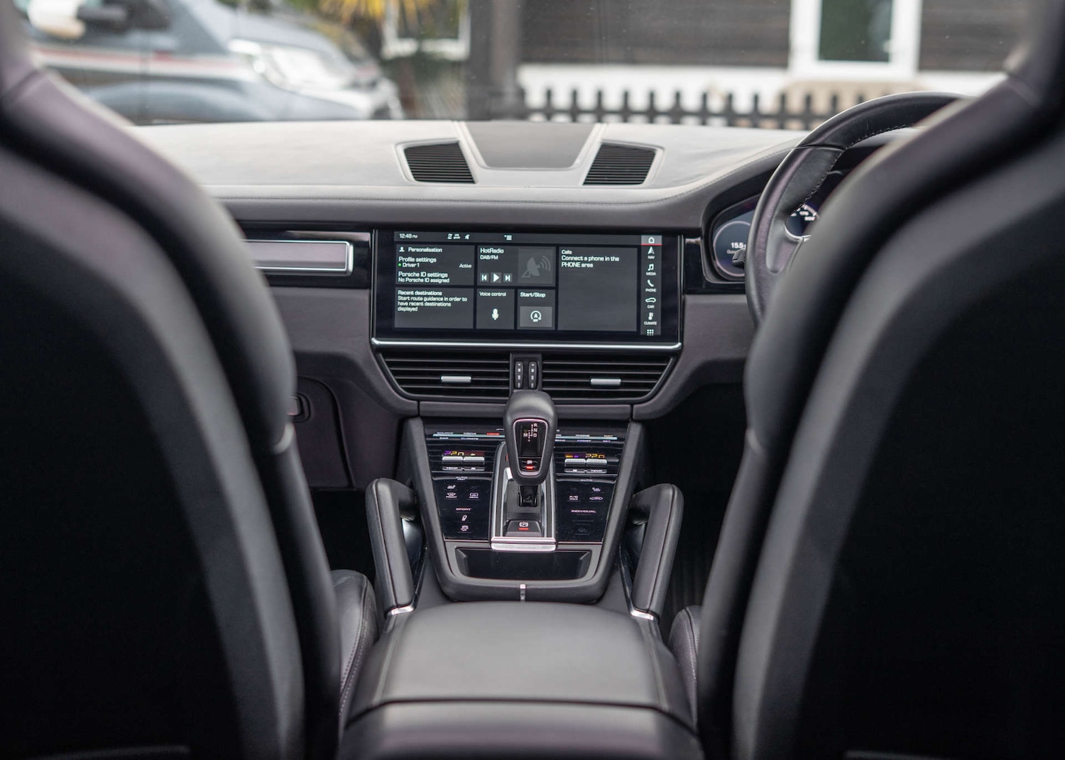 Used Porsche Cayenne 2018 for sale - 76527113: Photo 3