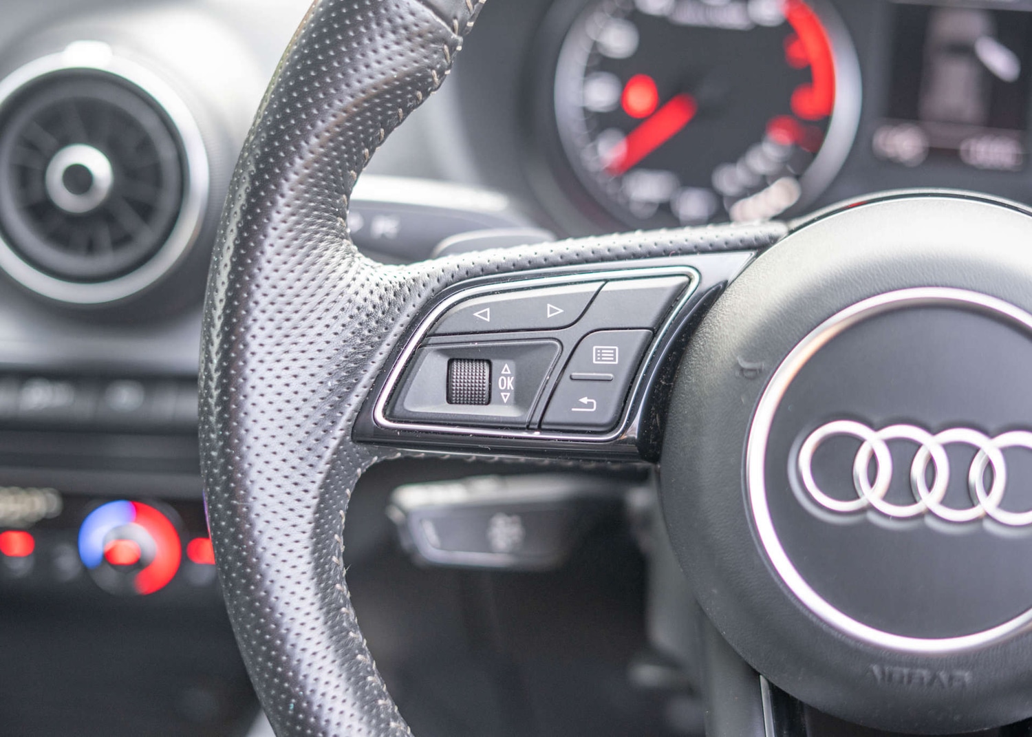 Used Audi Q2 2017 for sale - 76959848: Photo 15