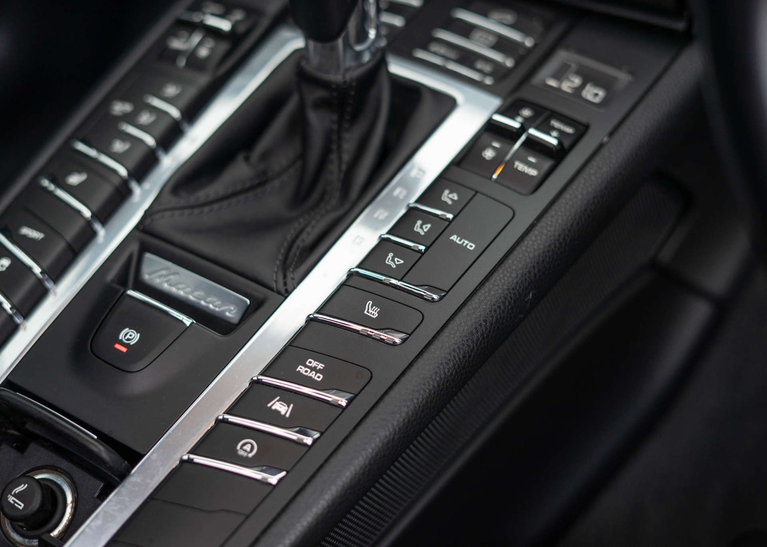 Used Porsche Macan 2018 for sale - 76438951: Photo 20