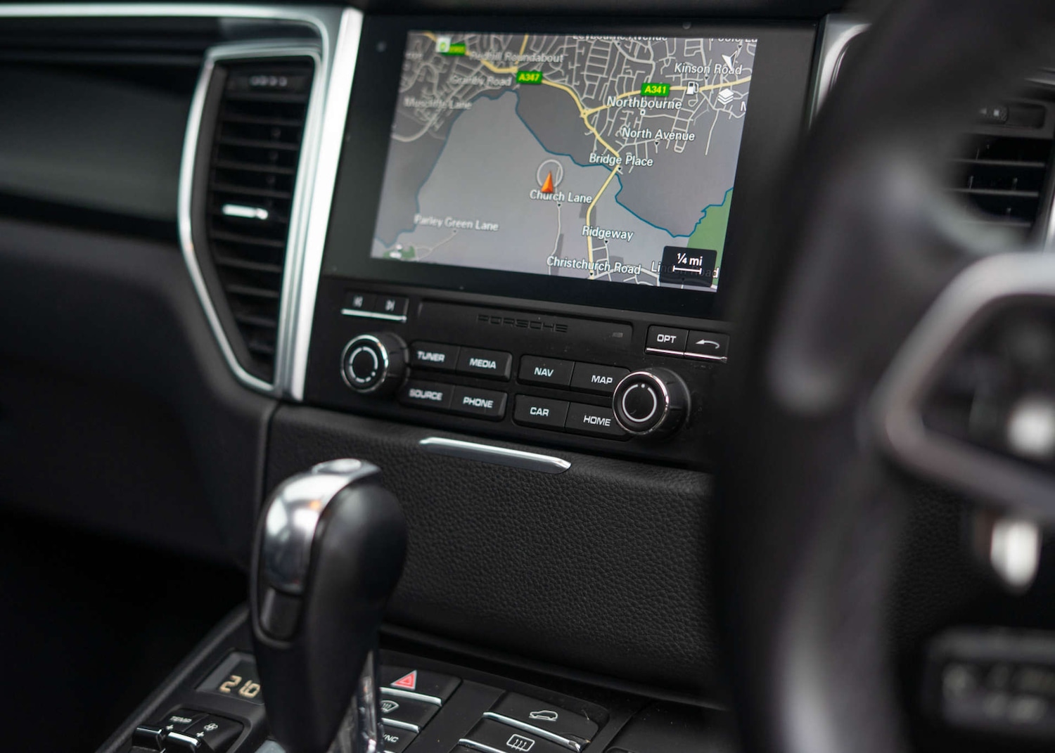 Used Porsche Macan 2018 for sale - 76438951: Photo 22