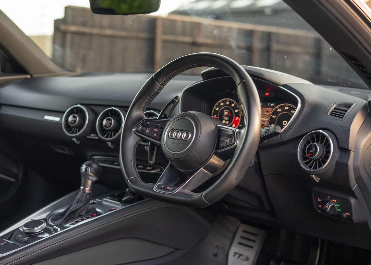 Used Audi TT 2016 for sale - 76385791: Photo 3