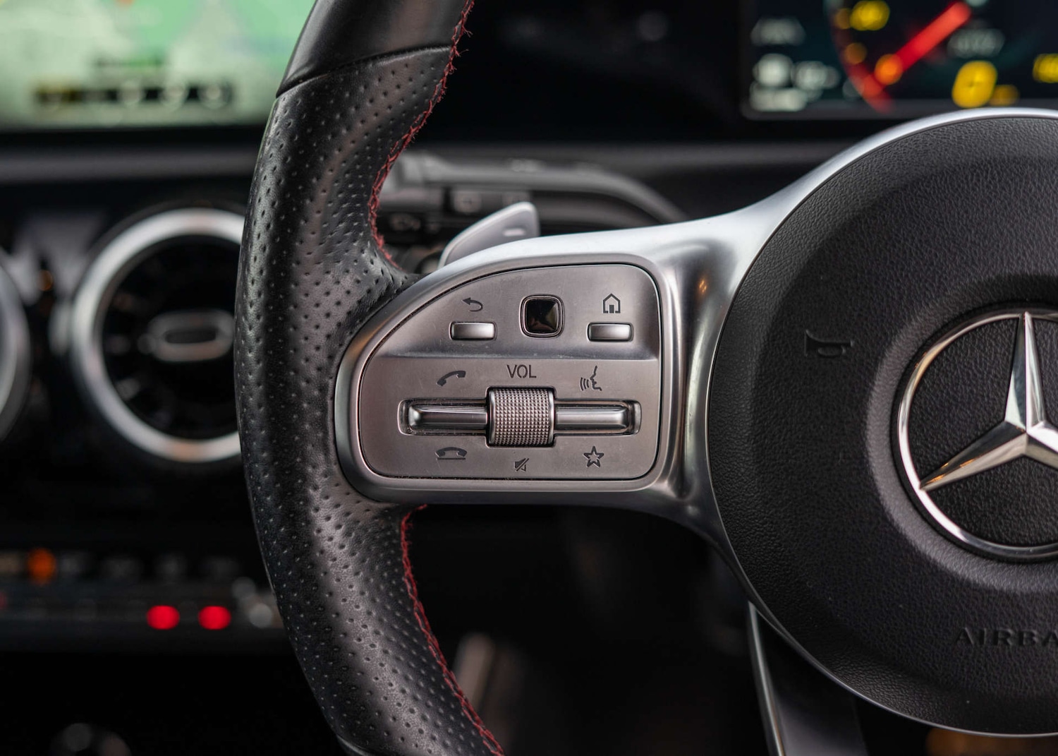 Used Mercedes-Benz A-Class 2019 for sale - 76314073: Photo 18