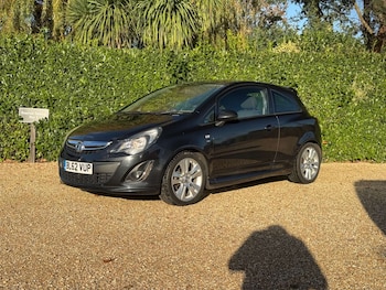 Vauxhall - Corsa