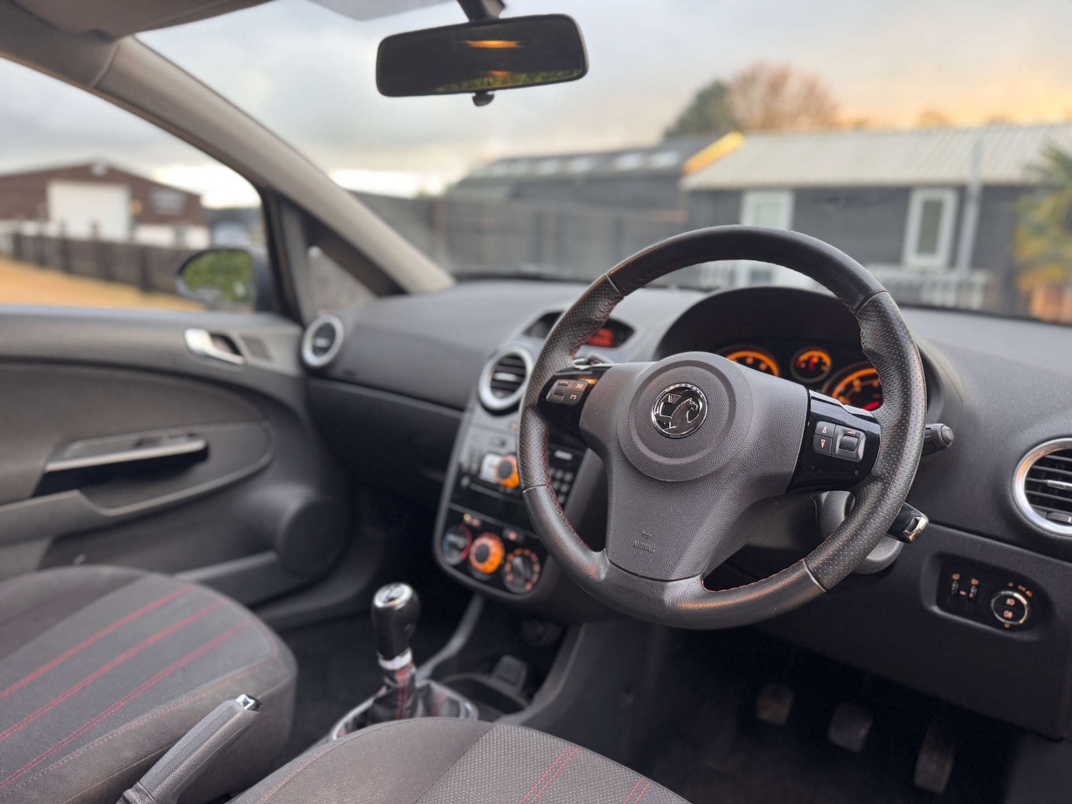 Used Vauxhall Corsa 2013 for sale - 76602129: Photo 2