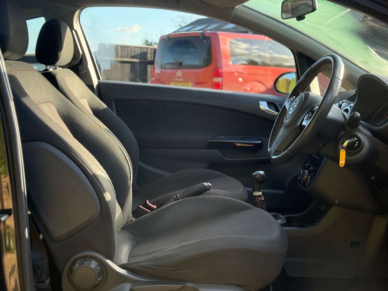 Used Vauxhall Corsa 2013 for sale - 76602129: Photo 4