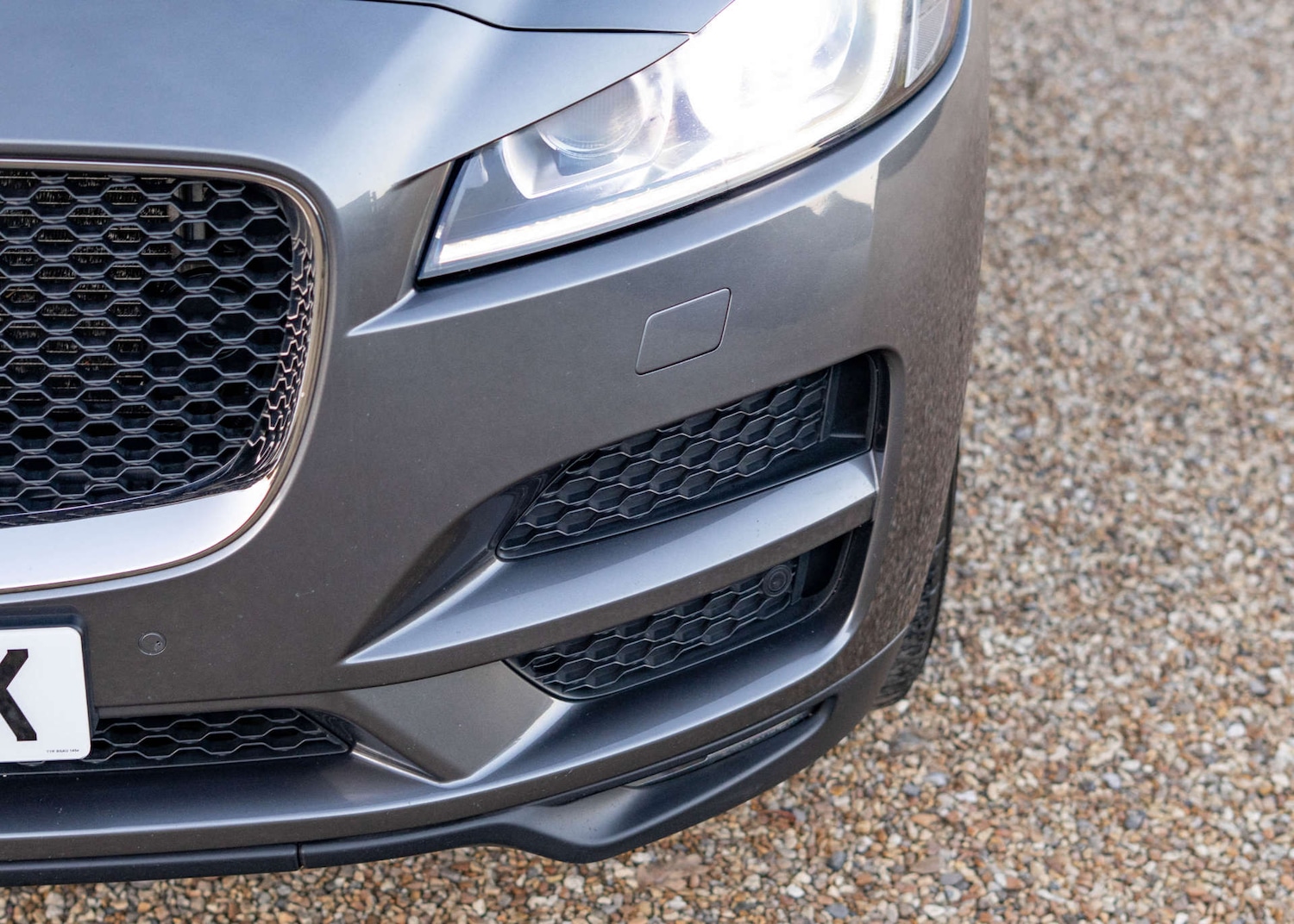 Used Jaguar F-Pace 2017 for sale - 76606057: Photo 12