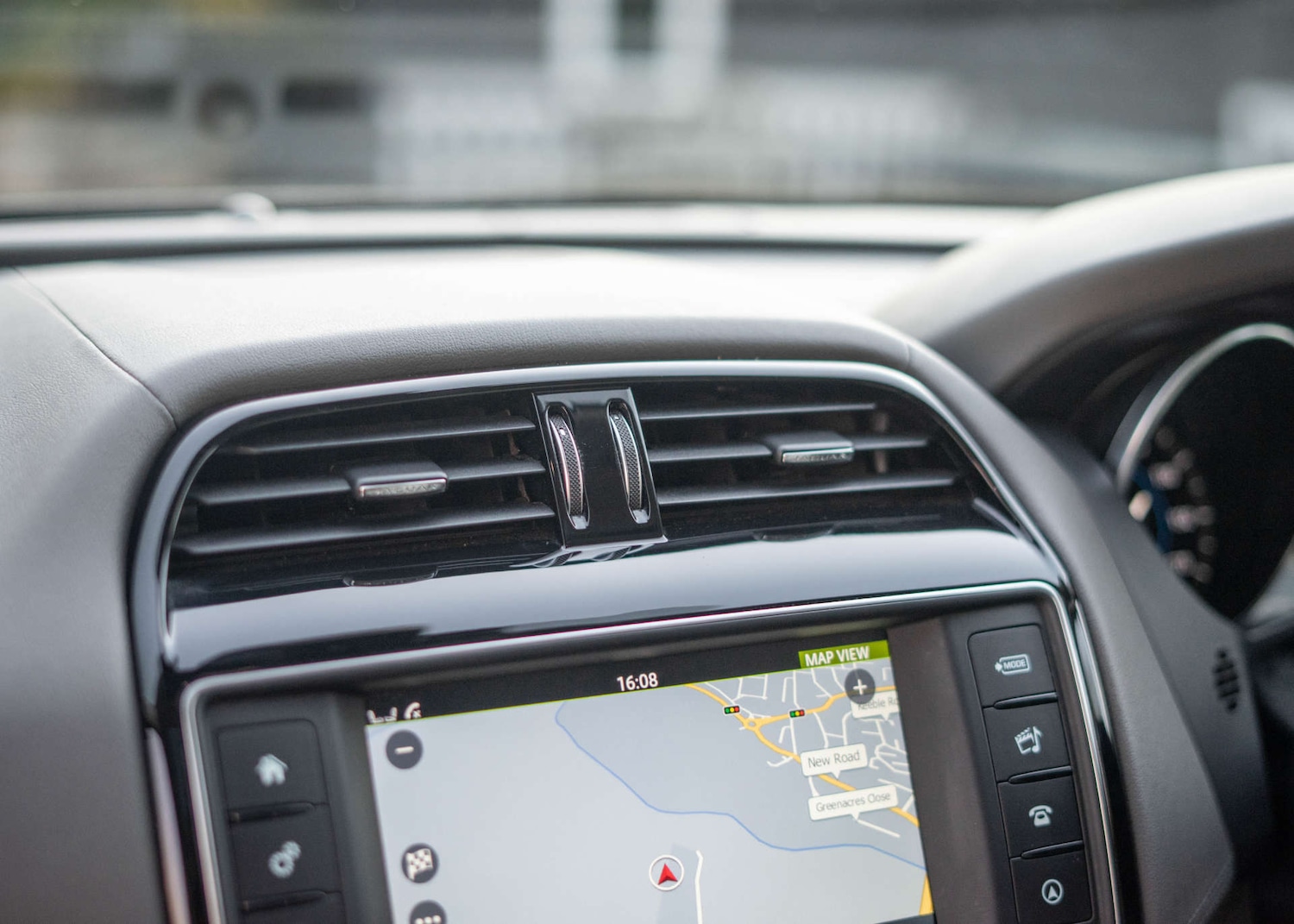 Used Jaguar F-Pace 2017 for sale - 76606057: Photo 25