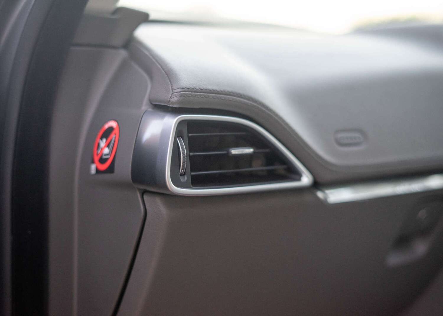 Used Jaguar F-Pace 2017 for sale - 76606057: Photo 27