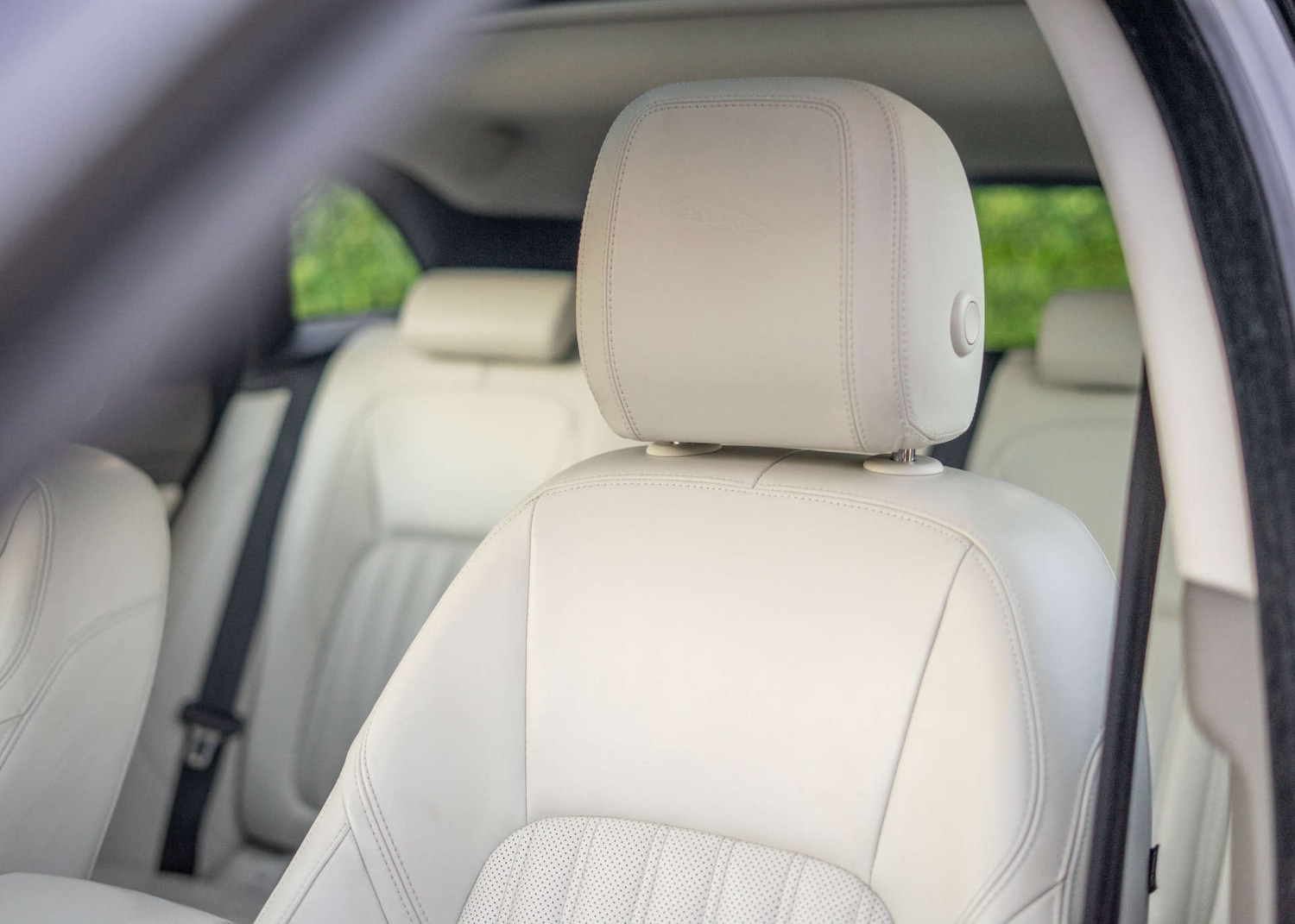 Used Jaguar F-Pace 2017 for sale - 76606057: Photo 28