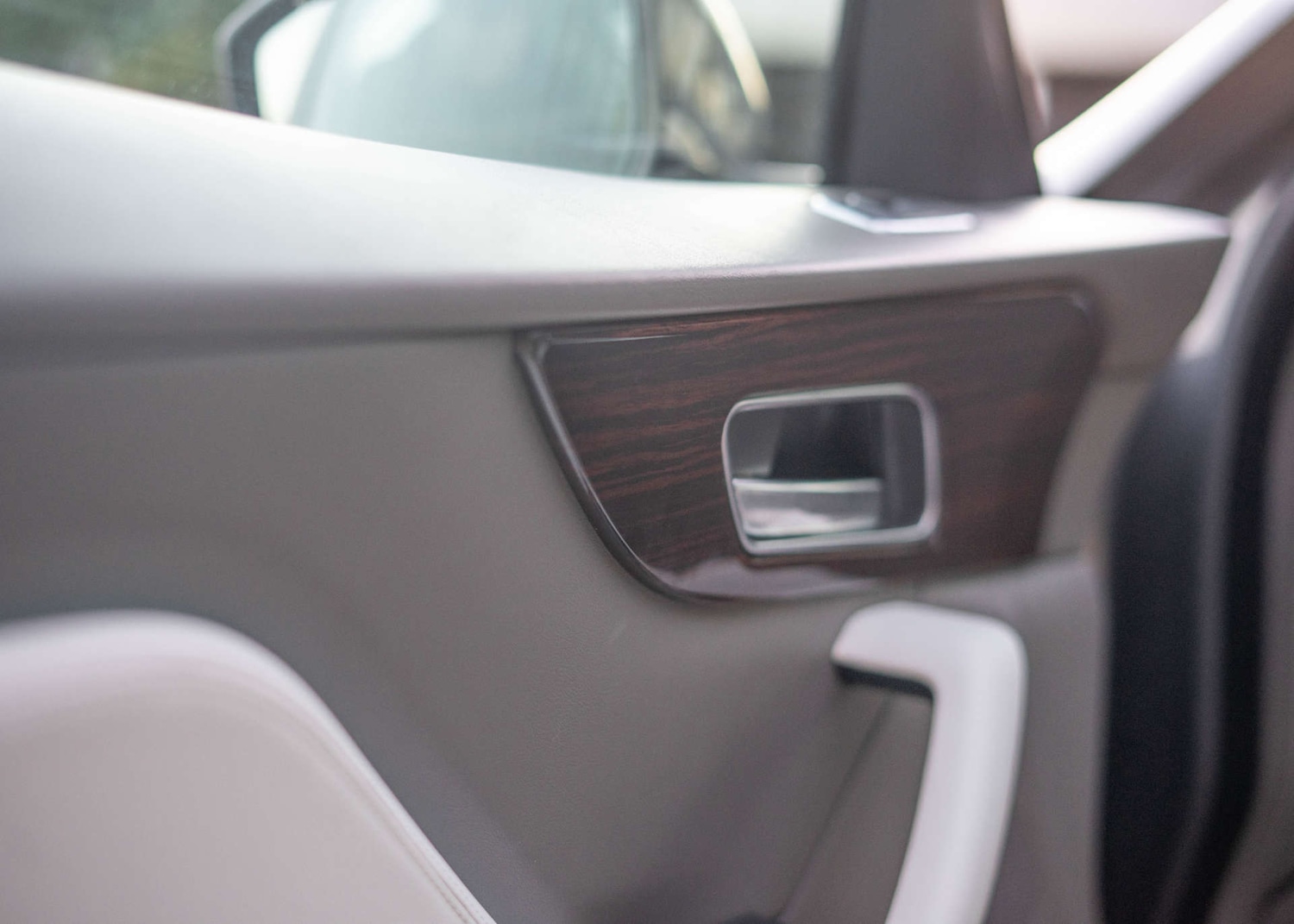 Used Jaguar F-Pace 2017 for sale - 76606057: Photo 30