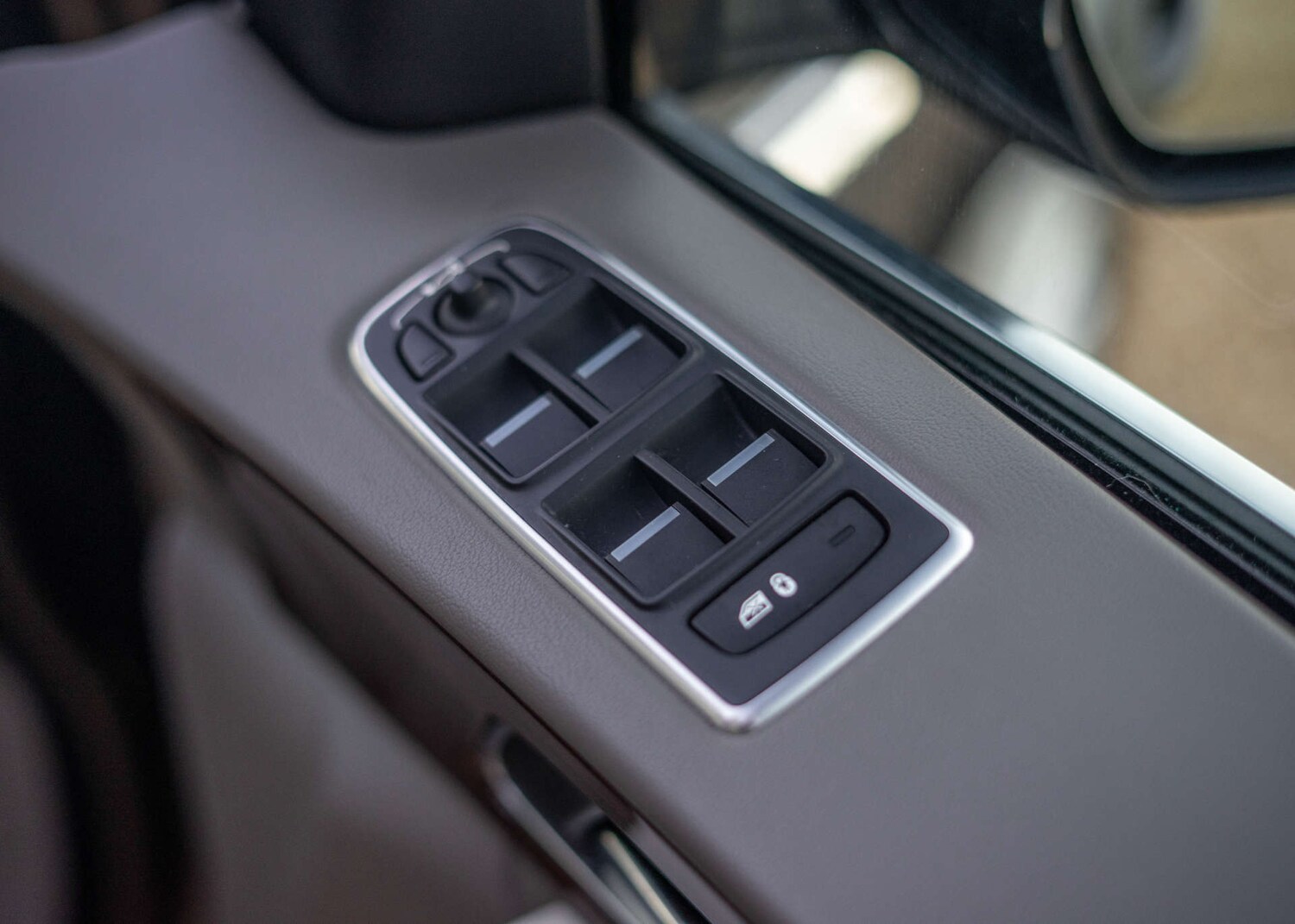 Used Jaguar F-Pace 2017 for sale - 76606057: Photo 38