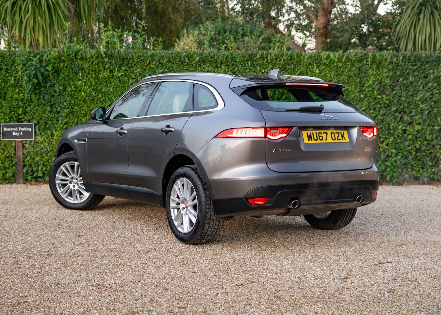 Used Jaguar F-Pace 2017 for sale - 76606057: Photo 6