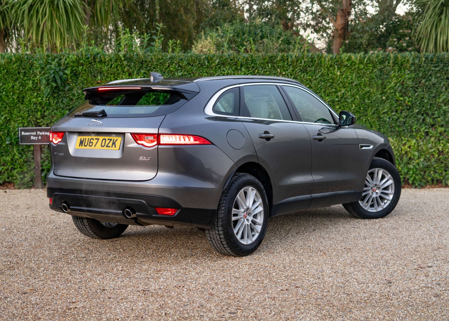 Used Jaguar F-Pace 2017 for sale - 76606057: Photo 8