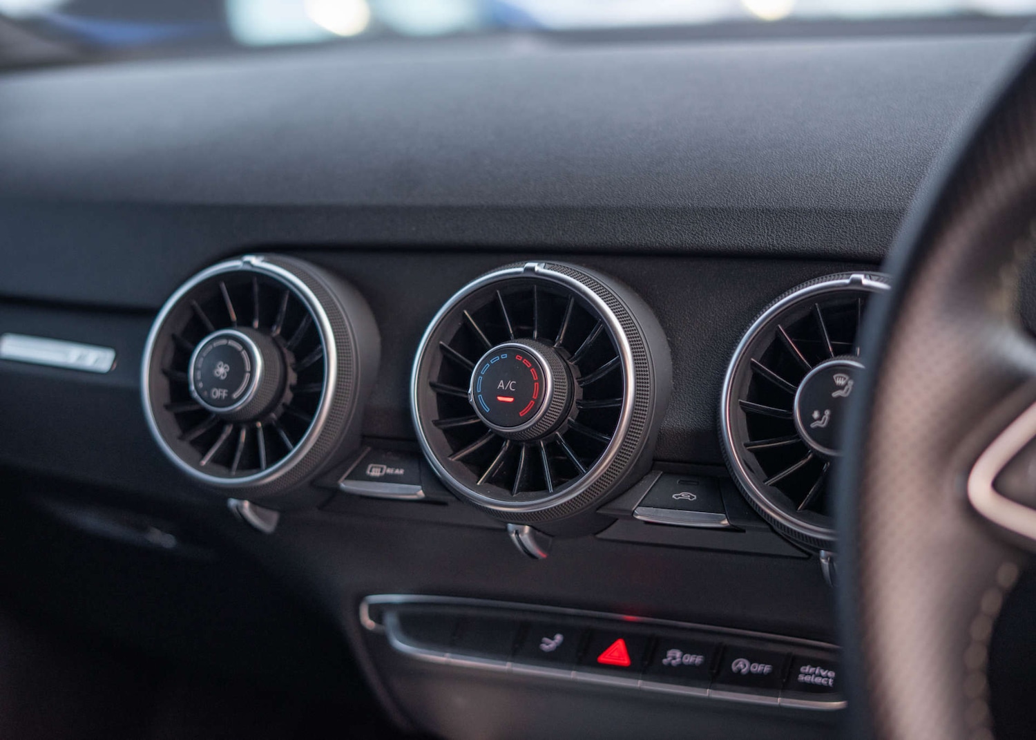 Used Audi TT 2015 for sale - 76397229: Photo 30