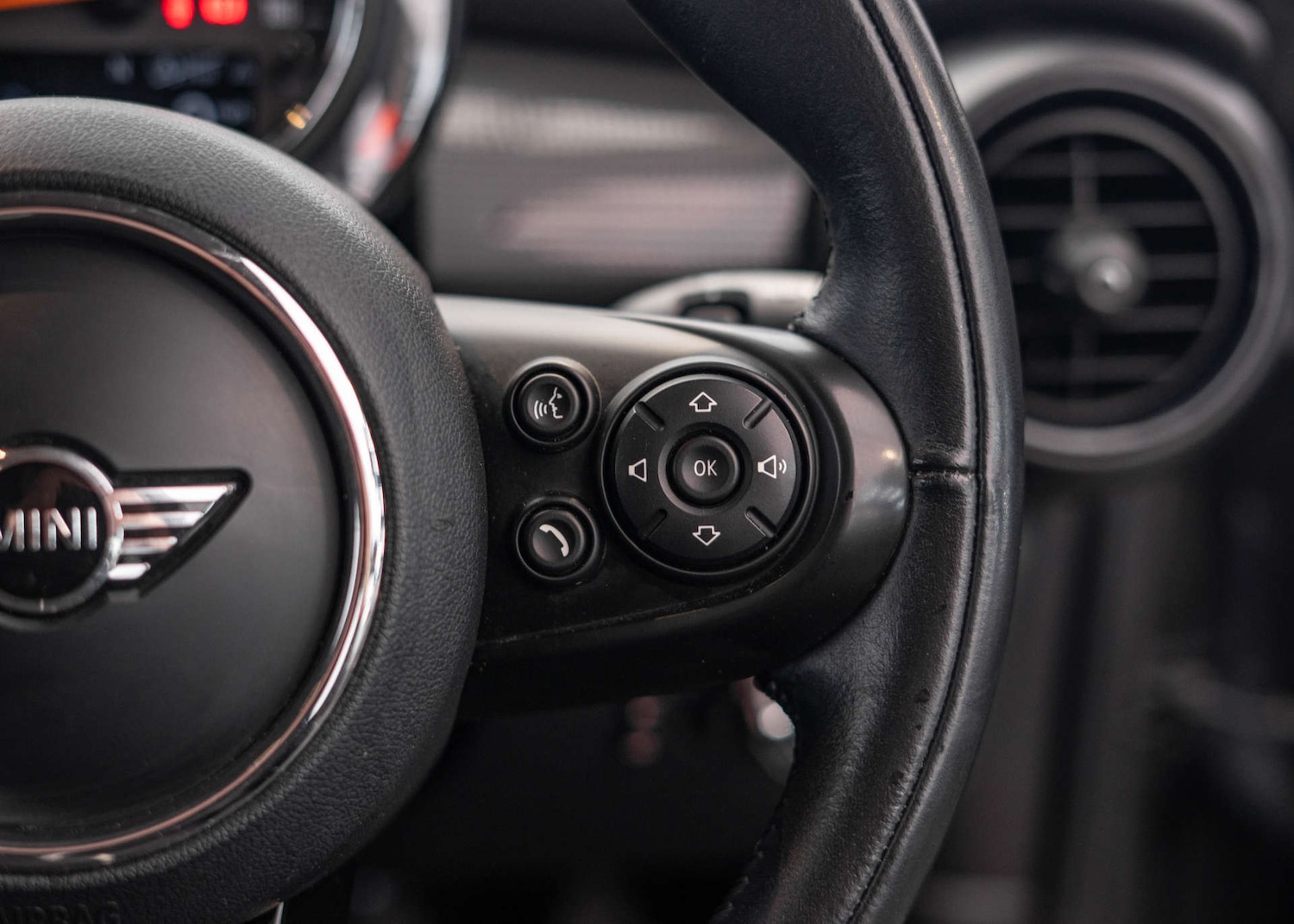 Used MINI Hatch 2018 for sale - 76836425: Photo 34