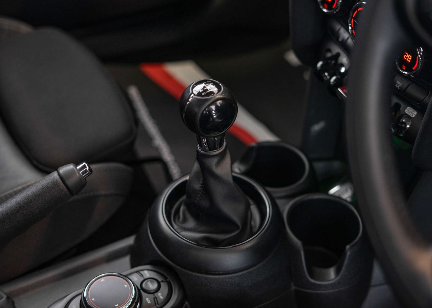 Used MINI Hatch 2018 for sale - 76836425: Photo 38