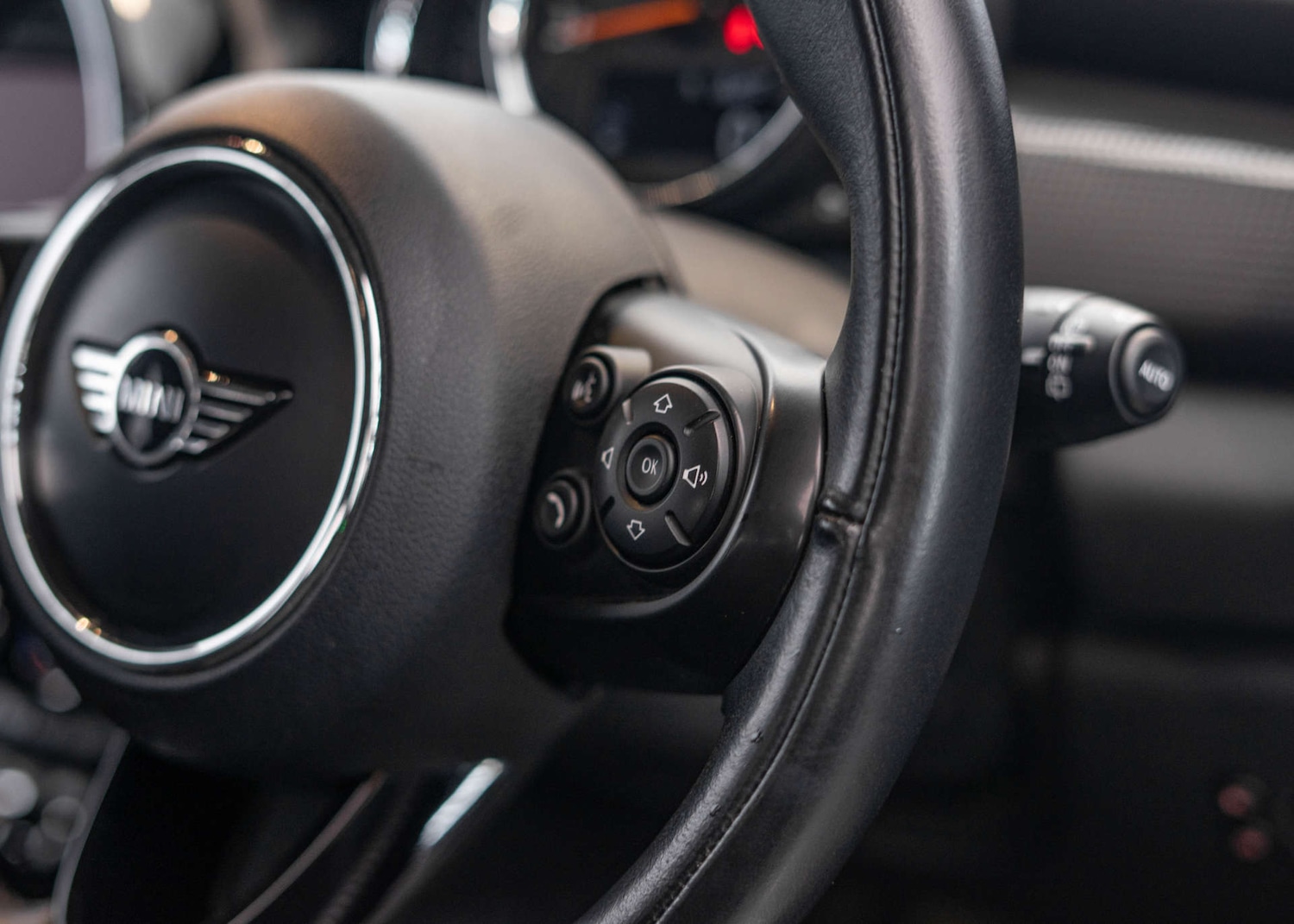 Used MINI Hatch 2018 for sale - 76836425: Photo 42