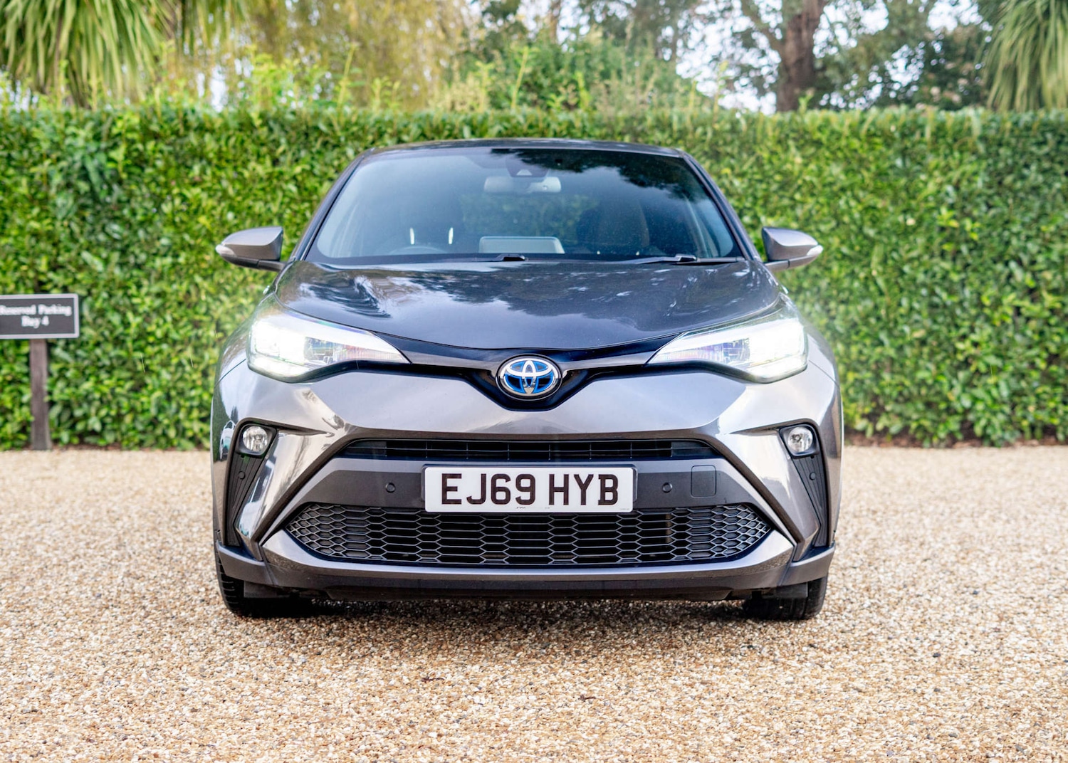 Used Toyota C-HR 2020 for sale - 76829750: Photo 2