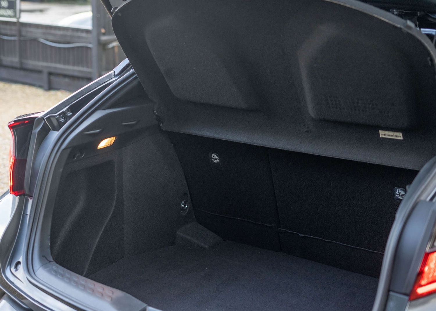 Used Toyota C-HR 2020 for sale - 76829750: Photo 24