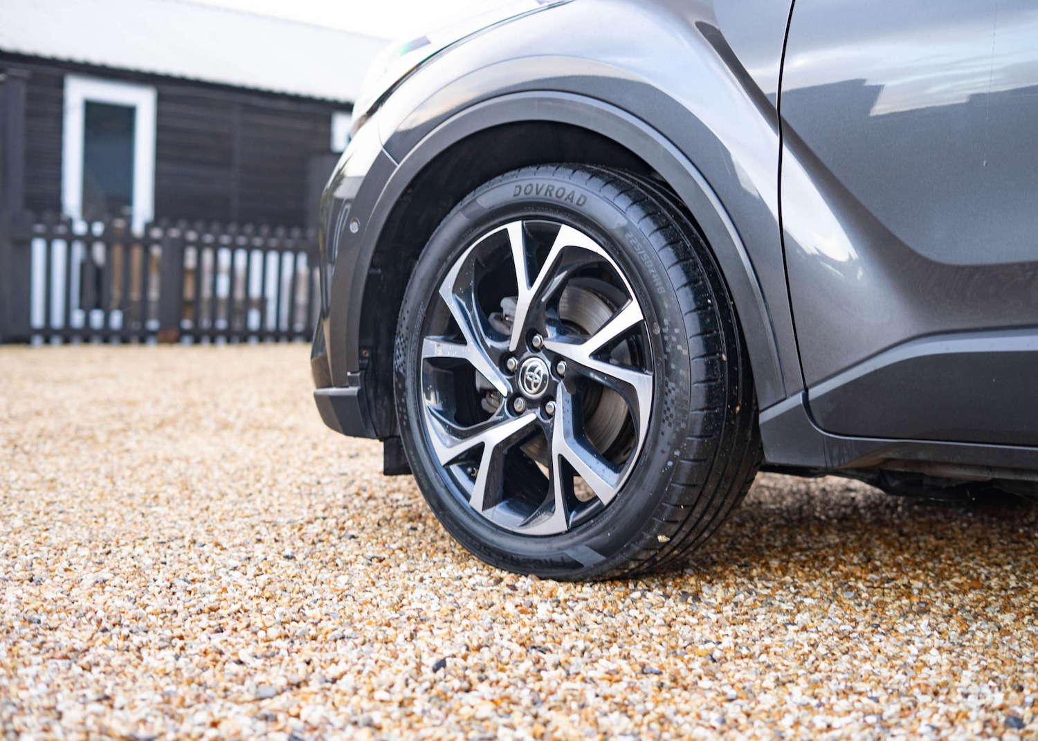 Used Toyota C-HR 2020 for sale - 76829750: Photo 40