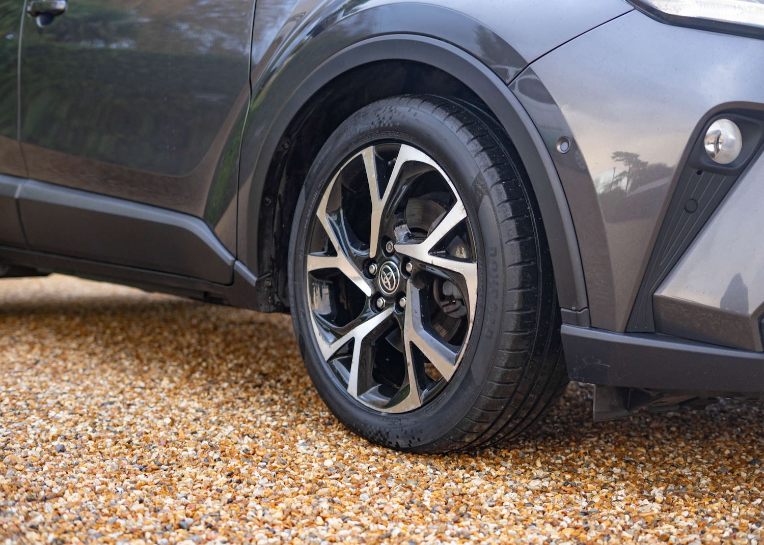 Used Toyota C-HR 2020 for sale - 76829750: Photo 42