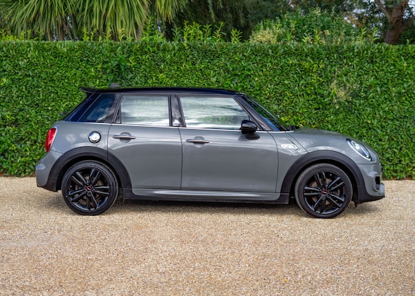 Used MINI Hatch 2019 for sale - 76178563: Photo 2