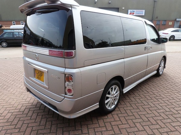 Used Nissan Elgrand 2021 for sale - 76287099: Photo 6