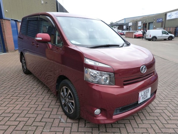 Used Toyota Voxy 2009 for sale - 73631570: Photo 3