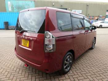 Used Toyota Voxy 2009 for sale - 73631570: Photo