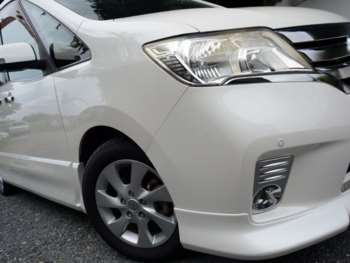 Used Nissan Serena 2011 for sale - 73412830: Photo