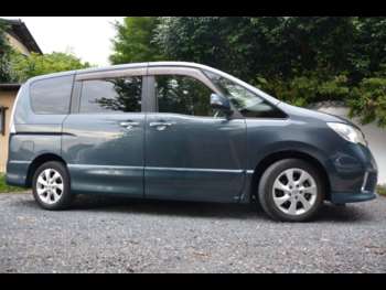 Used Nissan Serena 2011 for sale - 72659636: Photo