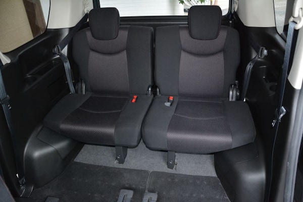 Used Nissan Serena 2011 for sale - 72659636: Photo 47