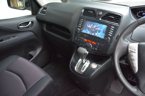 Used Nissan Serena 2011 for sale - 72659636: Photo 61