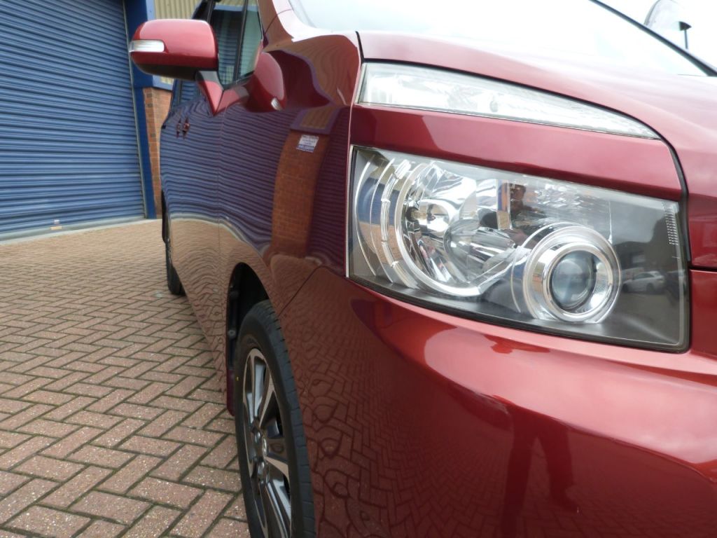 Used Toyota Voxy 2025 for sale - 76416396: Photo 18