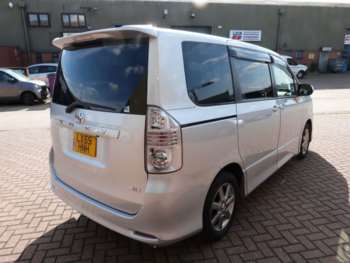 Used Toyota Voxy 2009 for sale - 71975398: Photo