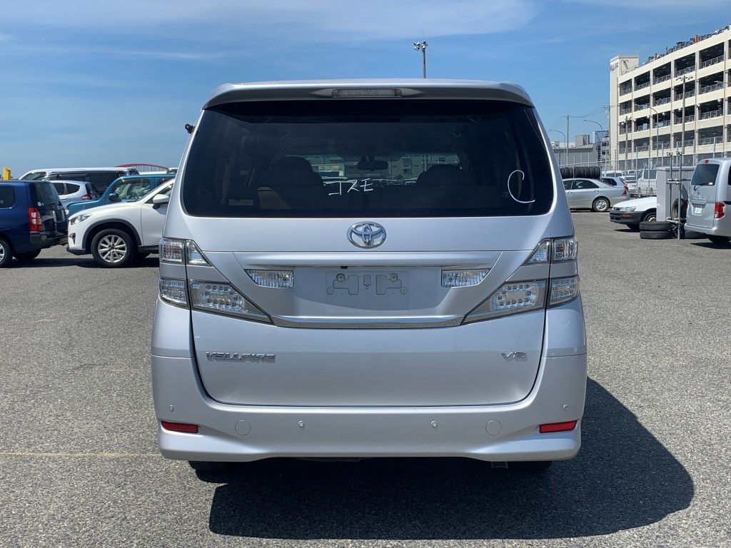 Used Toyota Vellfire 2024 for sale - 76402260: Photo 5