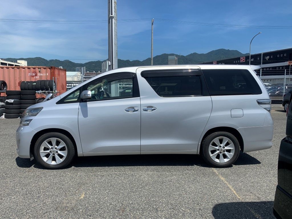 Used Toyota Vellfire 2024 for sale - 76402260: Photo 7