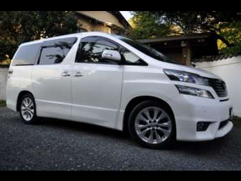 Used Toyota Vellfire  for sale - 69781319: Photo