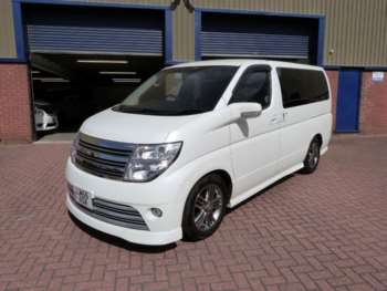 Nissan, Elgrand 2006 (06) 3.5 V6 HIGHWAY STAR URBAN SELECTION 4WD+ 5-Door