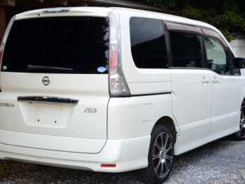 Used Nissan Serena  for sale - 72927748: Photo