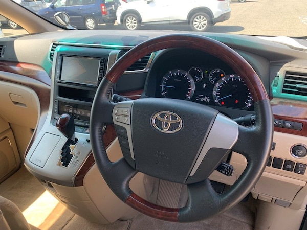 Used Toyota Vellfire 2009 for sale - 72927733: Photo 11