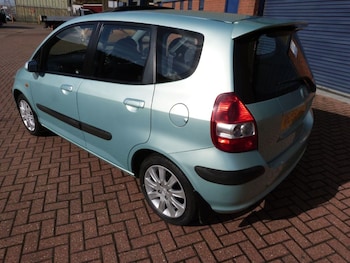 Used Honda Jazz 2003 for sale - 76105181: Photo