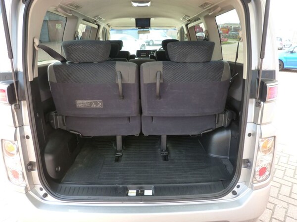 Used Nissan Elgrand 2006 for sale - 68254812: Photo 10